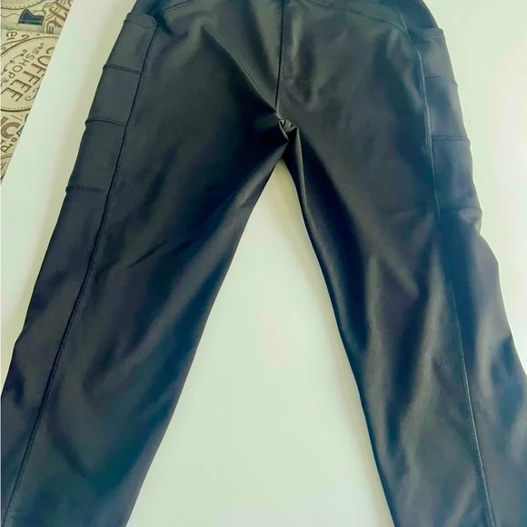 EUC Lot of 4 Pop Fit Leggings. 1 full length (purple and pink), 3 capri. Size XL - Picture 10 of 11